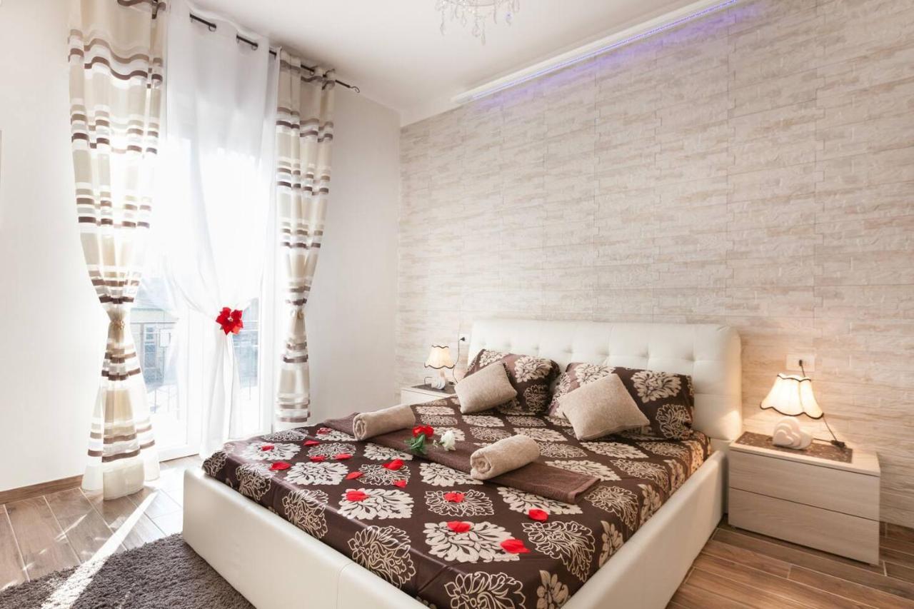 Residenza Larissa Luxury 1 Apartment Verona Luaran gambar